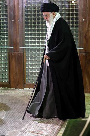 حضور رهبر انقلاب در مرقد مطهر امام راحل و گلزار شهدای بهشت زهرا